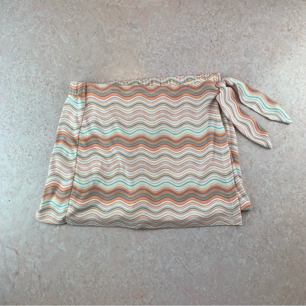 SO Goods for Life Multicolor Blue Orange Cream Wave Pattern Skort Size Medium